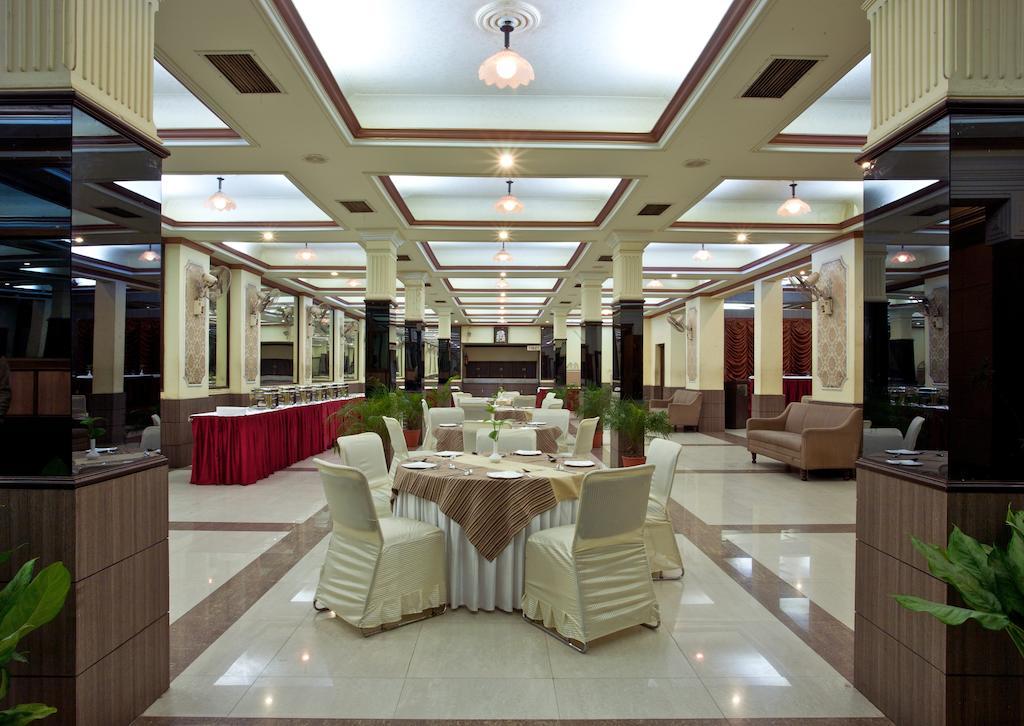 Surya Royal Hotel Kota (Rajasthan) Exterior foto